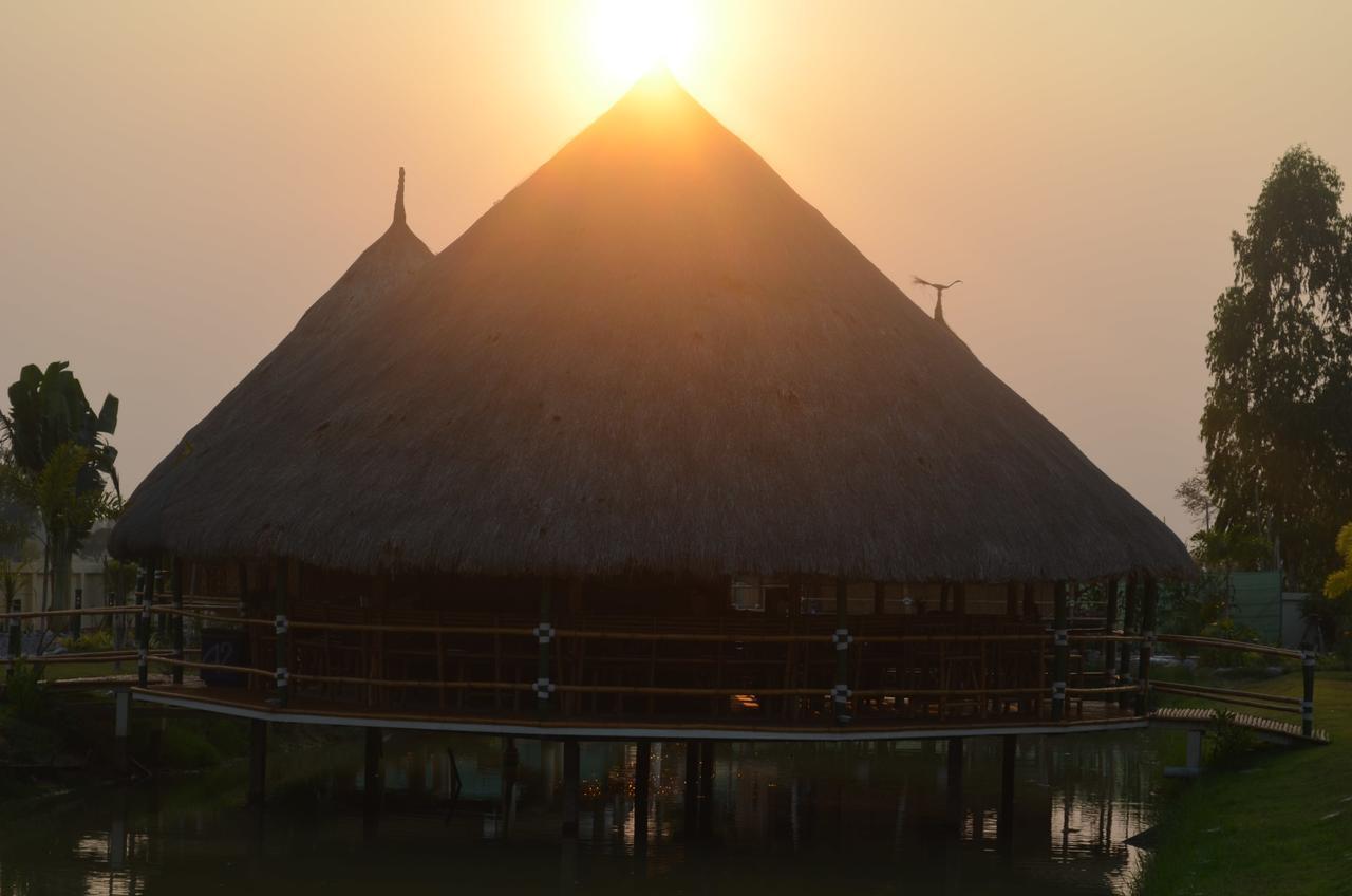 The Orchid Resort & Relax Maha Sarakham Bagian luar foto